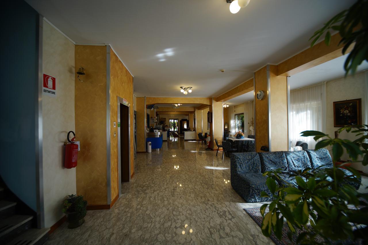 King Hotel Fiuggi Exterior foto